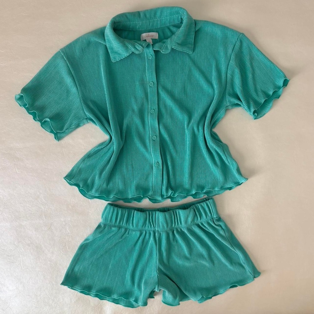 Colsie Green ribbed pj set with ruffles